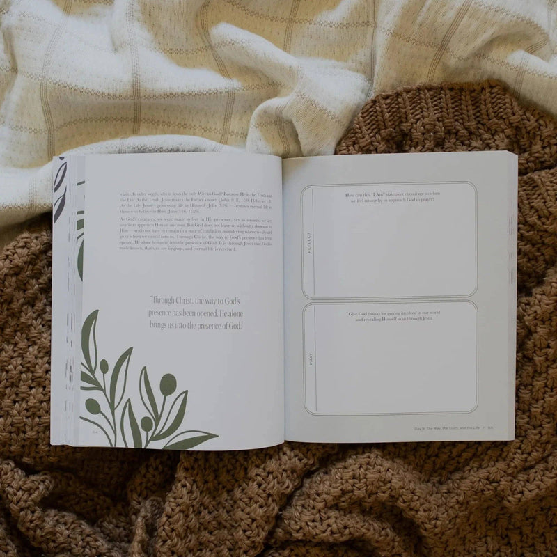 The Daily Grace Co - ‘Tis So Sweet to Trust in Jesus: A 40-Day Journey to the Cross Through the Words of Christ