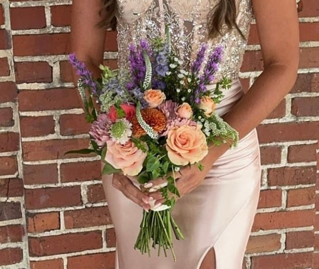 Lush Bouquet / Boutonniere Set