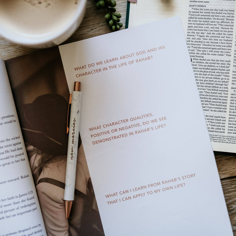 The Daily Grace Co - Daughters of Grace | Women of the Bible Study