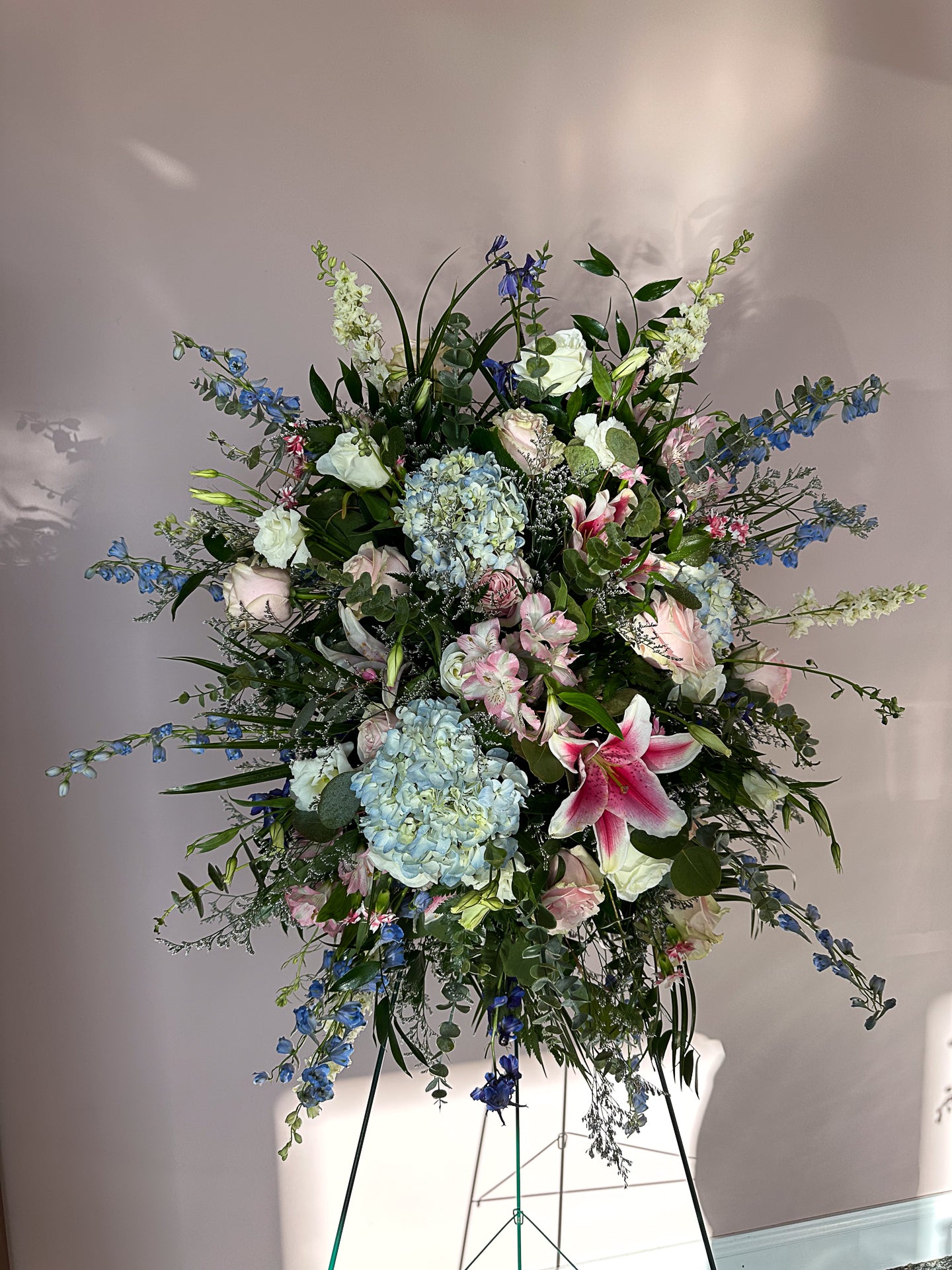 Medium Sympathy Arrangement